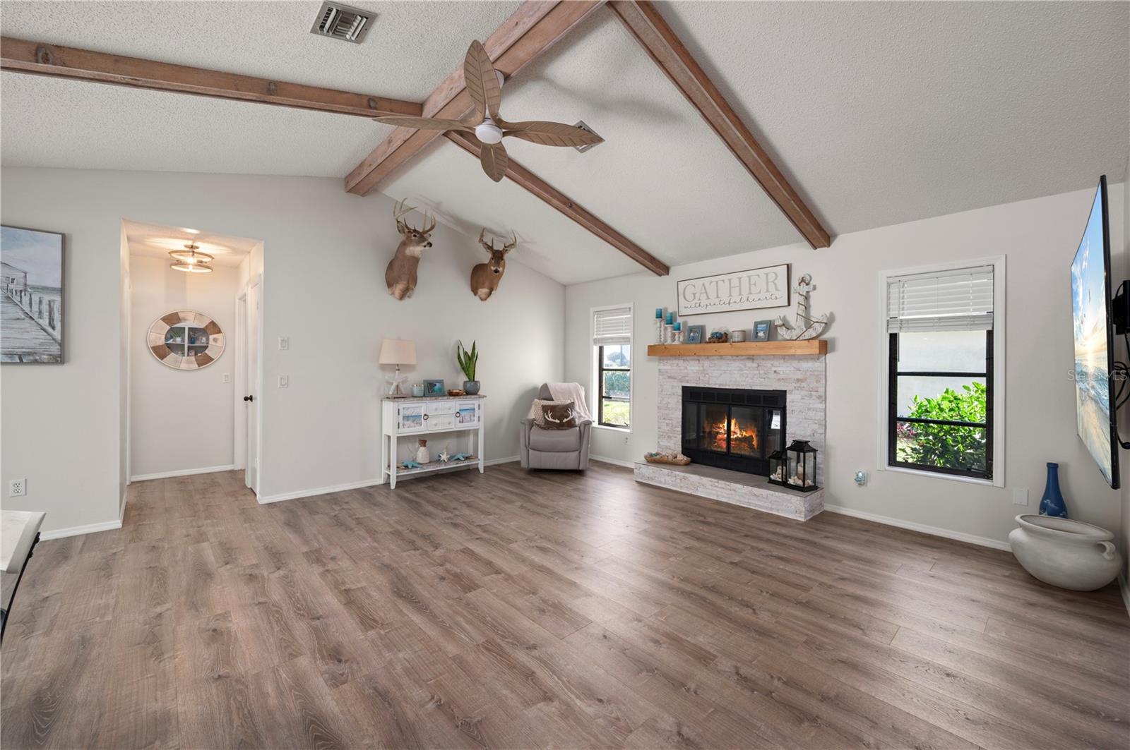 ROTONDA WEST PEBBLE BEACH - Residential