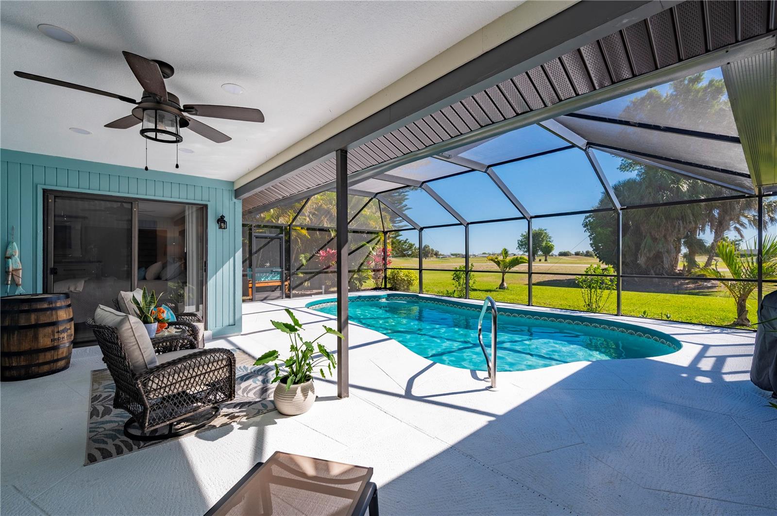 ROTONDA WEST PEBBLE BEACH - Residential