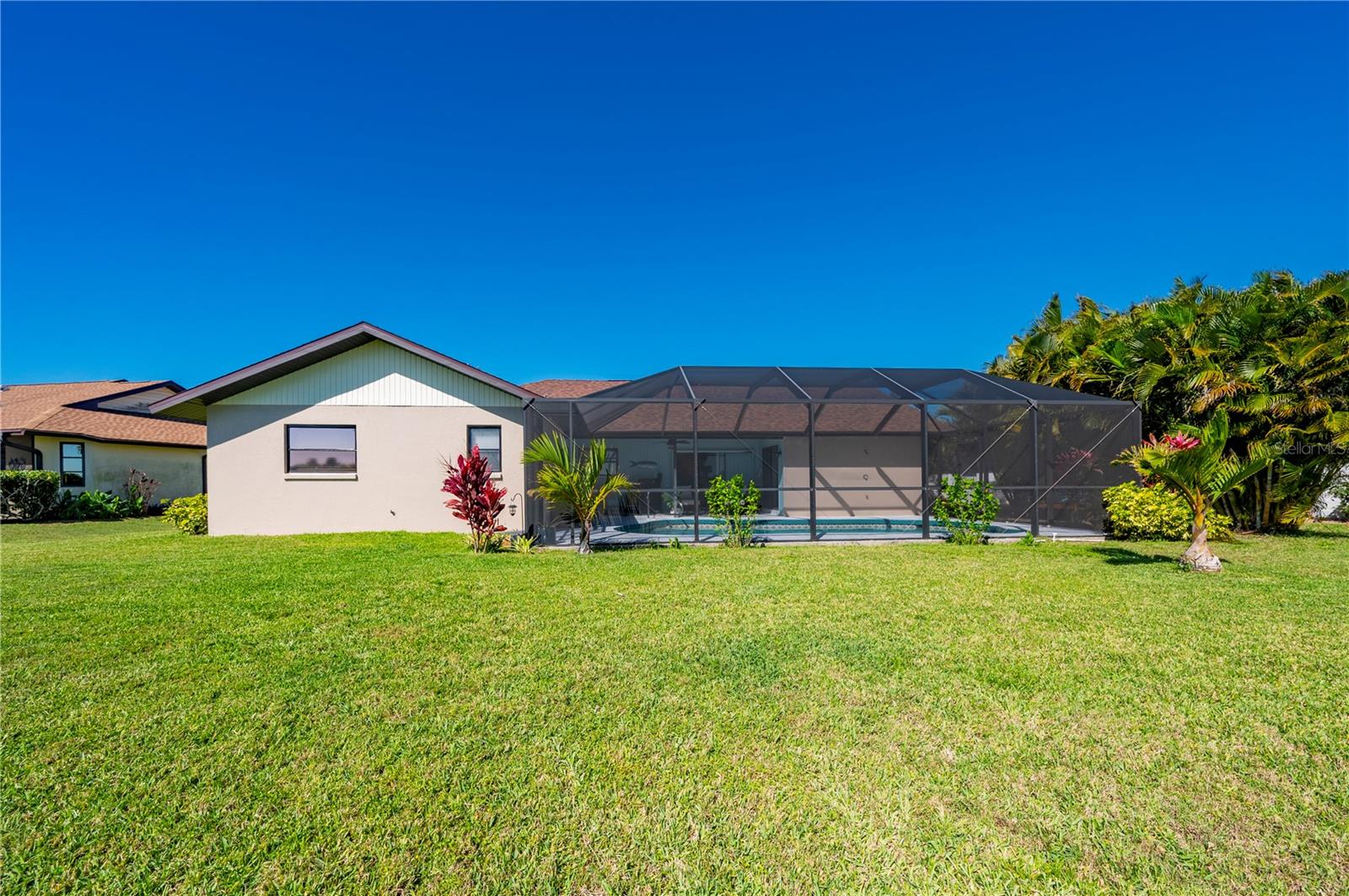 ROTONDA WEST PEBBLE BEACH - Residential