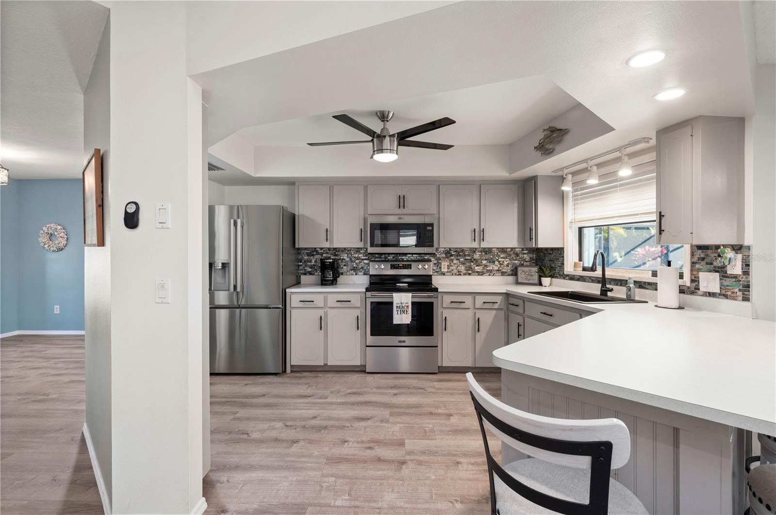 ROTONDA WEST PEBBLE BEACH - Residential