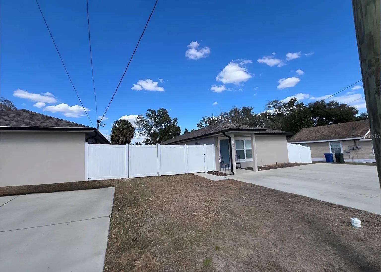 640 E GRAPEFRUIT AVENUE