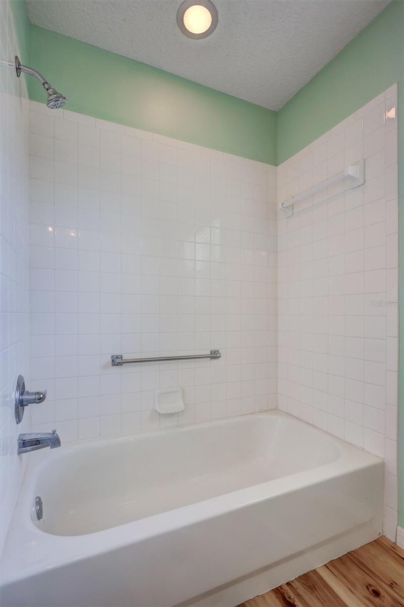 SOUTHAMPTON I CONDO - Residential