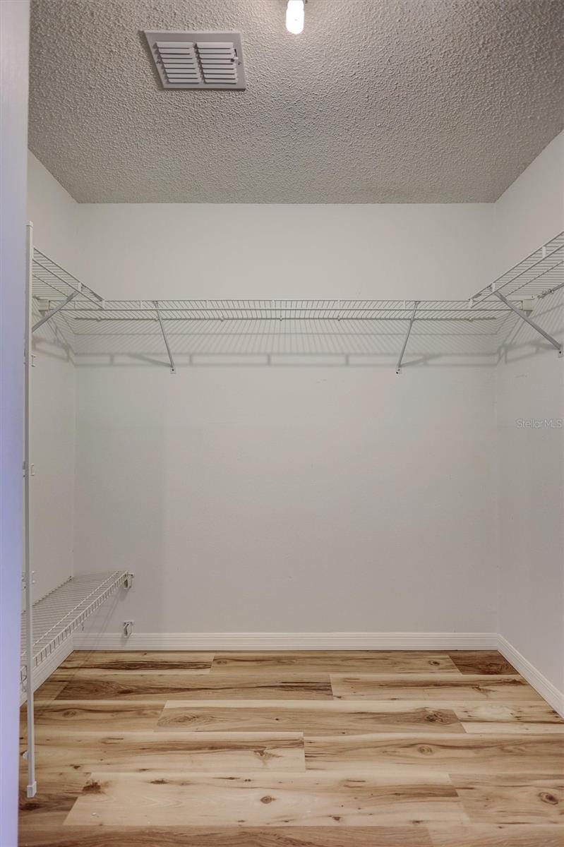 SOUTHAMPTON I CONDO - Residential