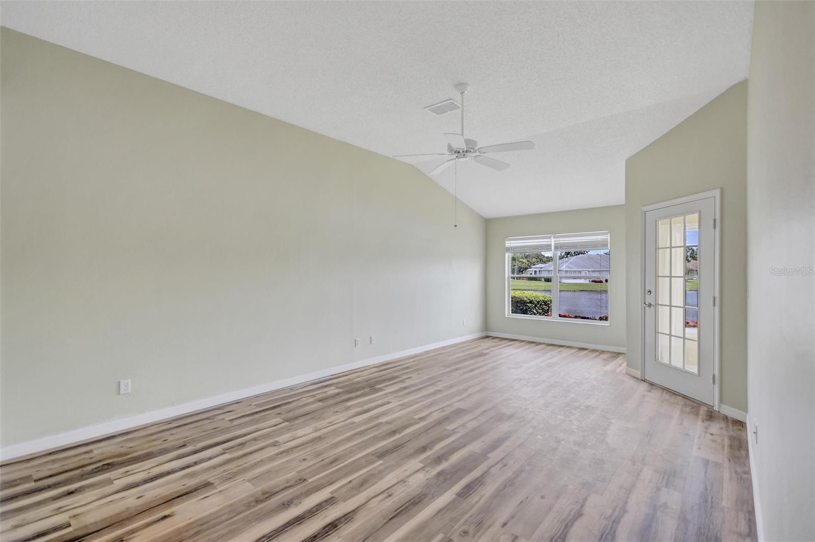 SOUTHAMPTON I CONDO - Residential