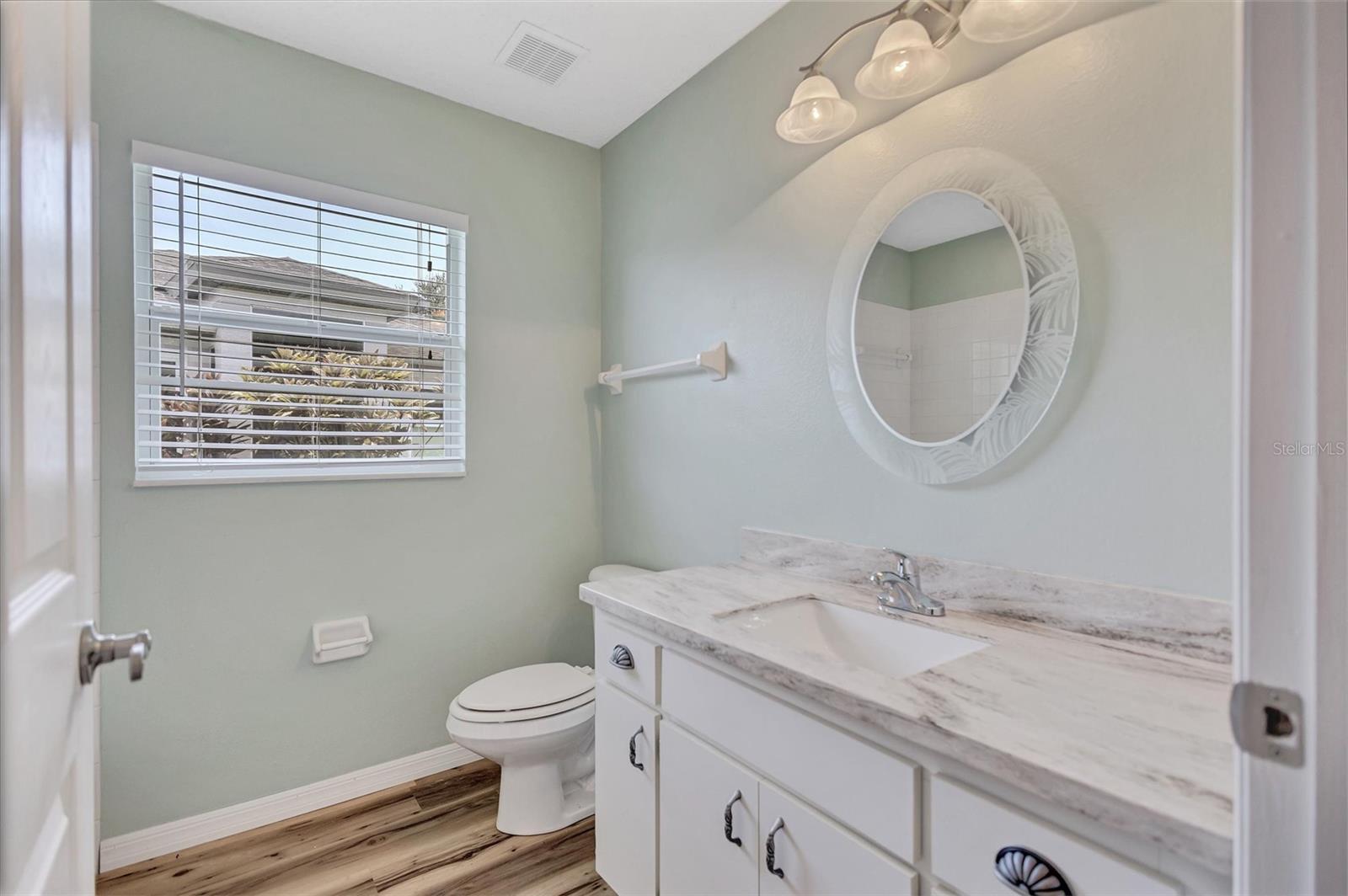 SOUTHAMPTON I CONDO - Residential