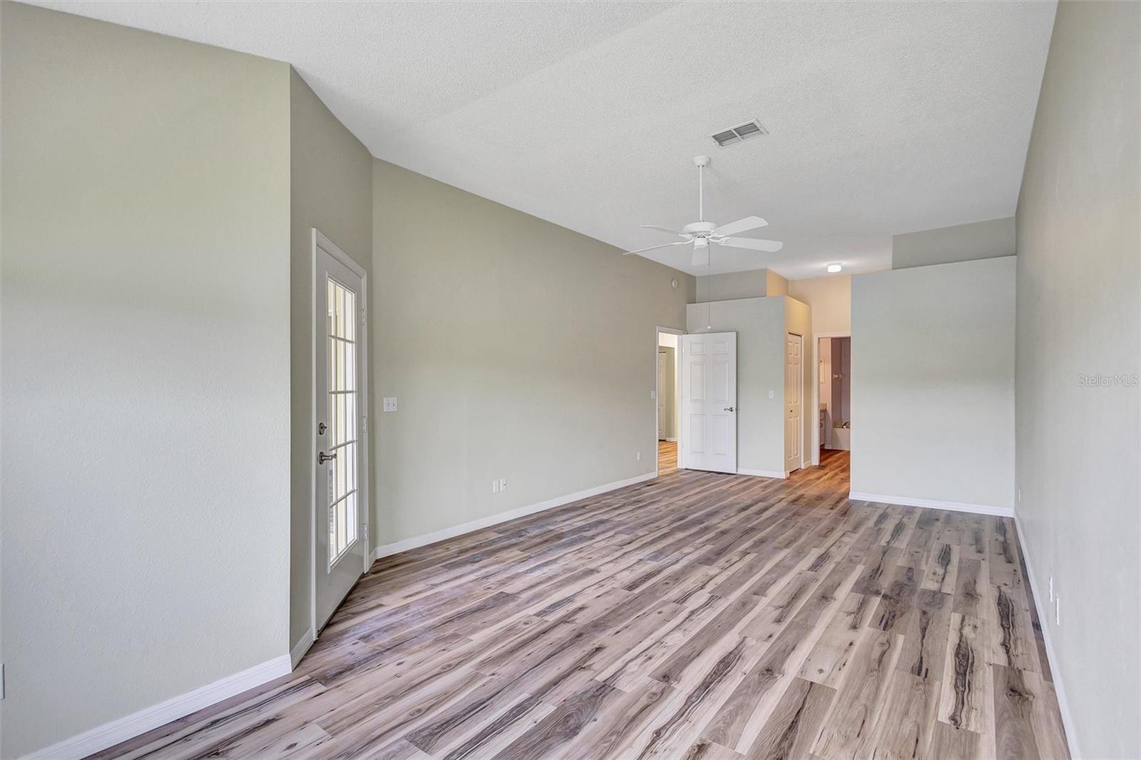SOUTHAMPTON I CONDO - Residential