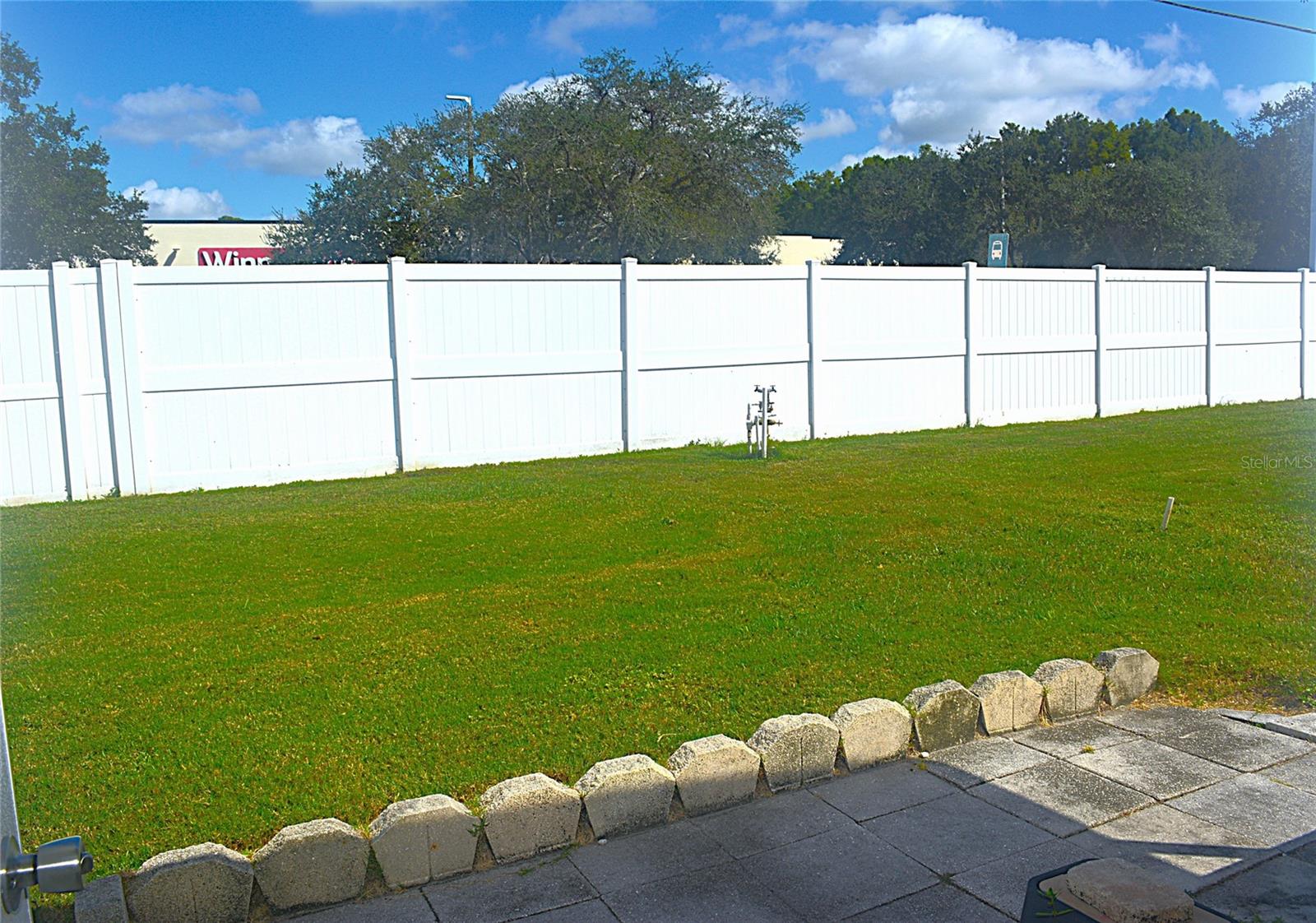 PALM LAKE ESTATES - Residential