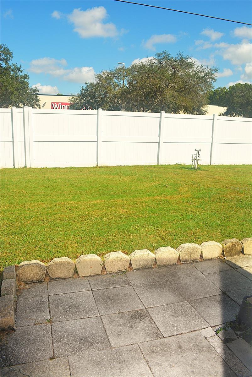 PALM LAKE ESTATES - Residential