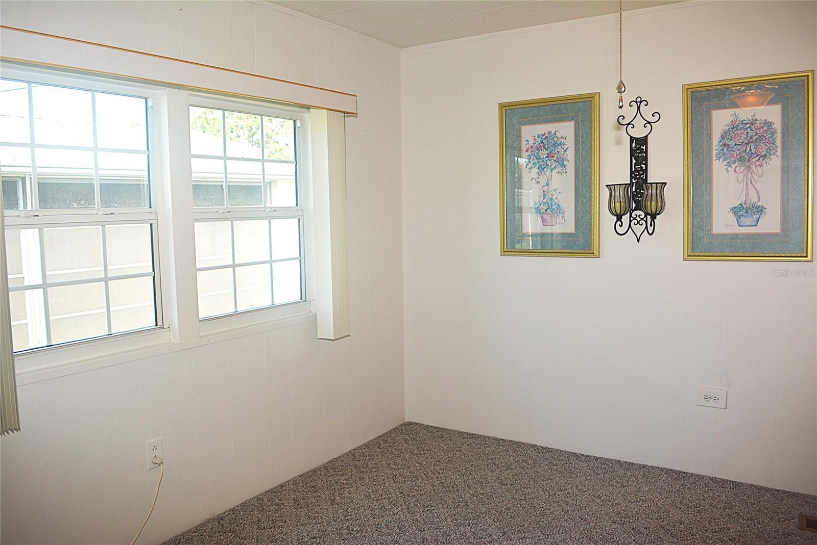 PALM LAKE ESTATES - Residential