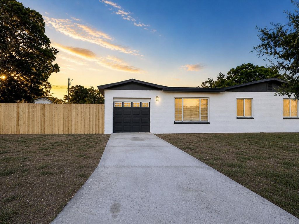 Photo of 4263 7th Avenue N, St Petersburg, FL 33713 (MLS # TB8488166)