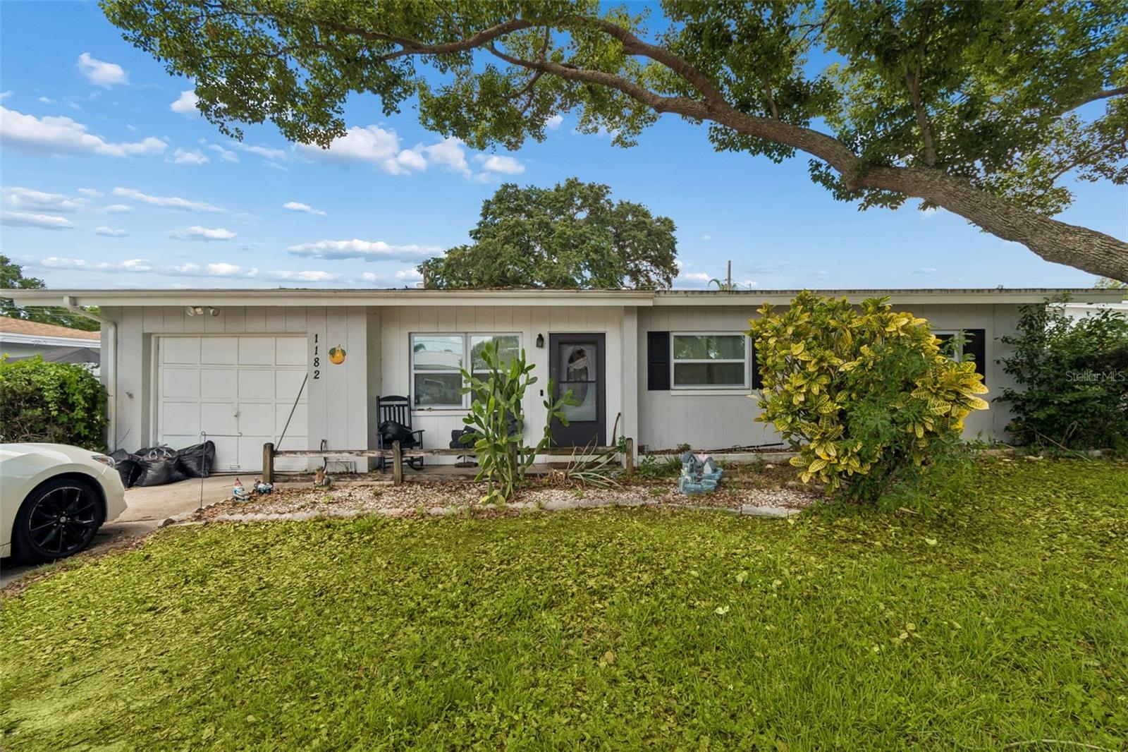 1182 FRIAR TUCK LANE