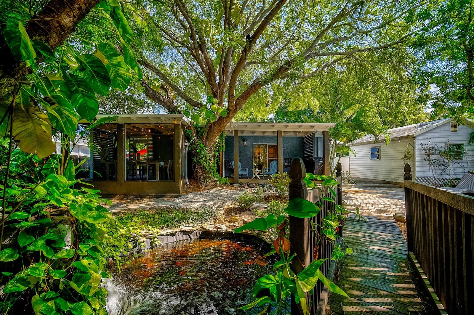 ACREAGE - Residential Lease