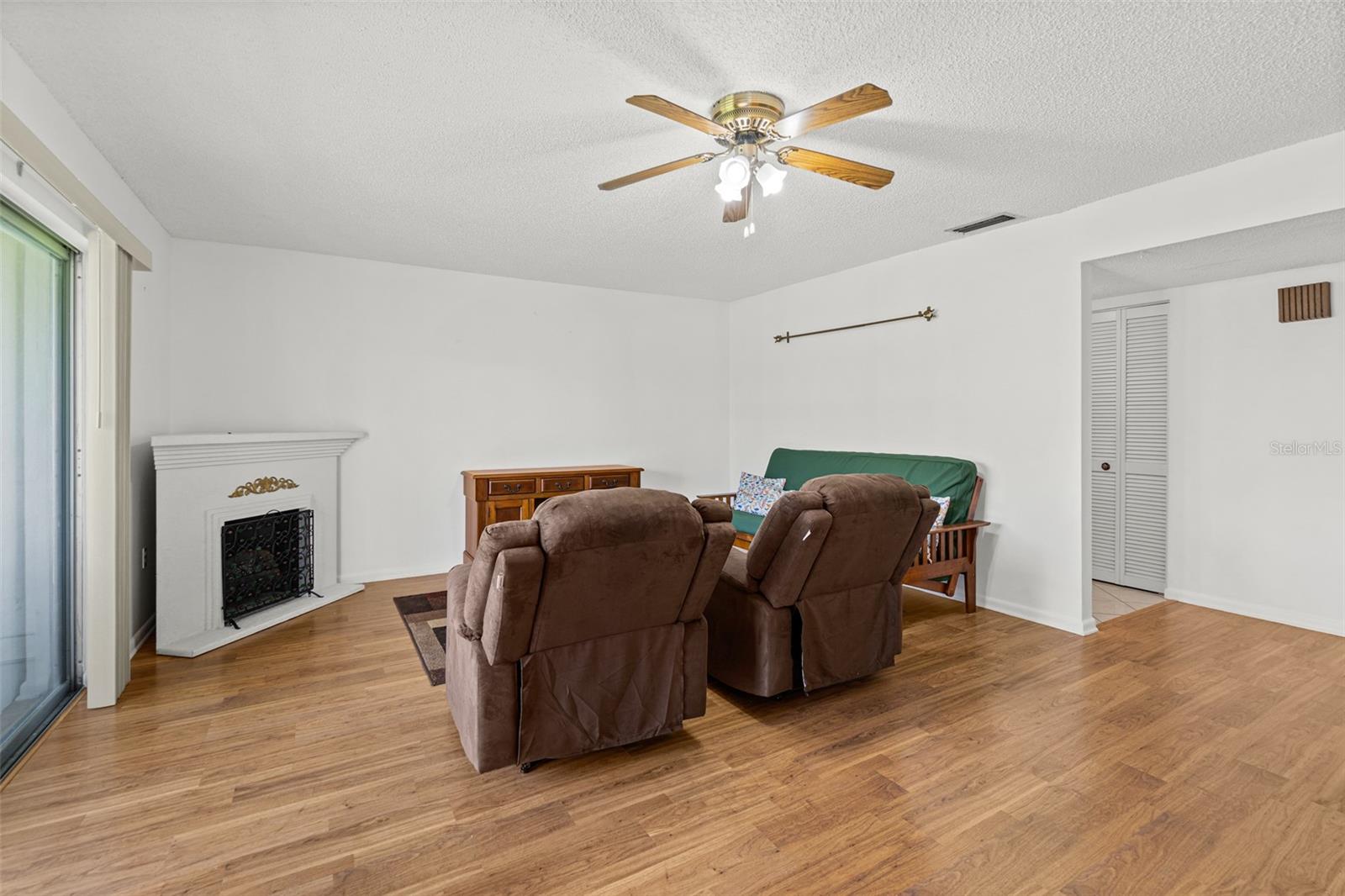 BANANA RIVER ESTATES - Residential