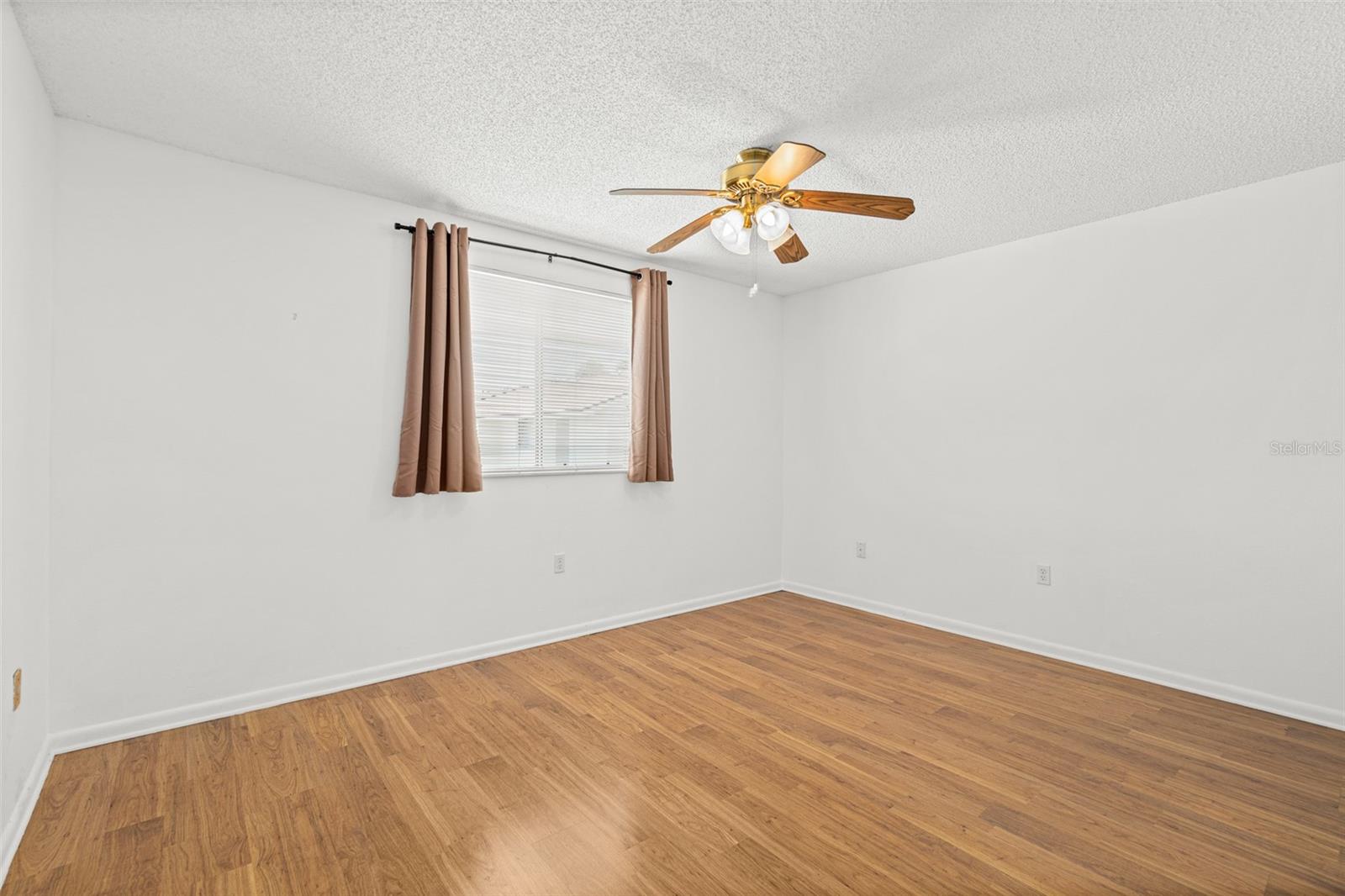 BANANA RIVER ESTATES - Residential