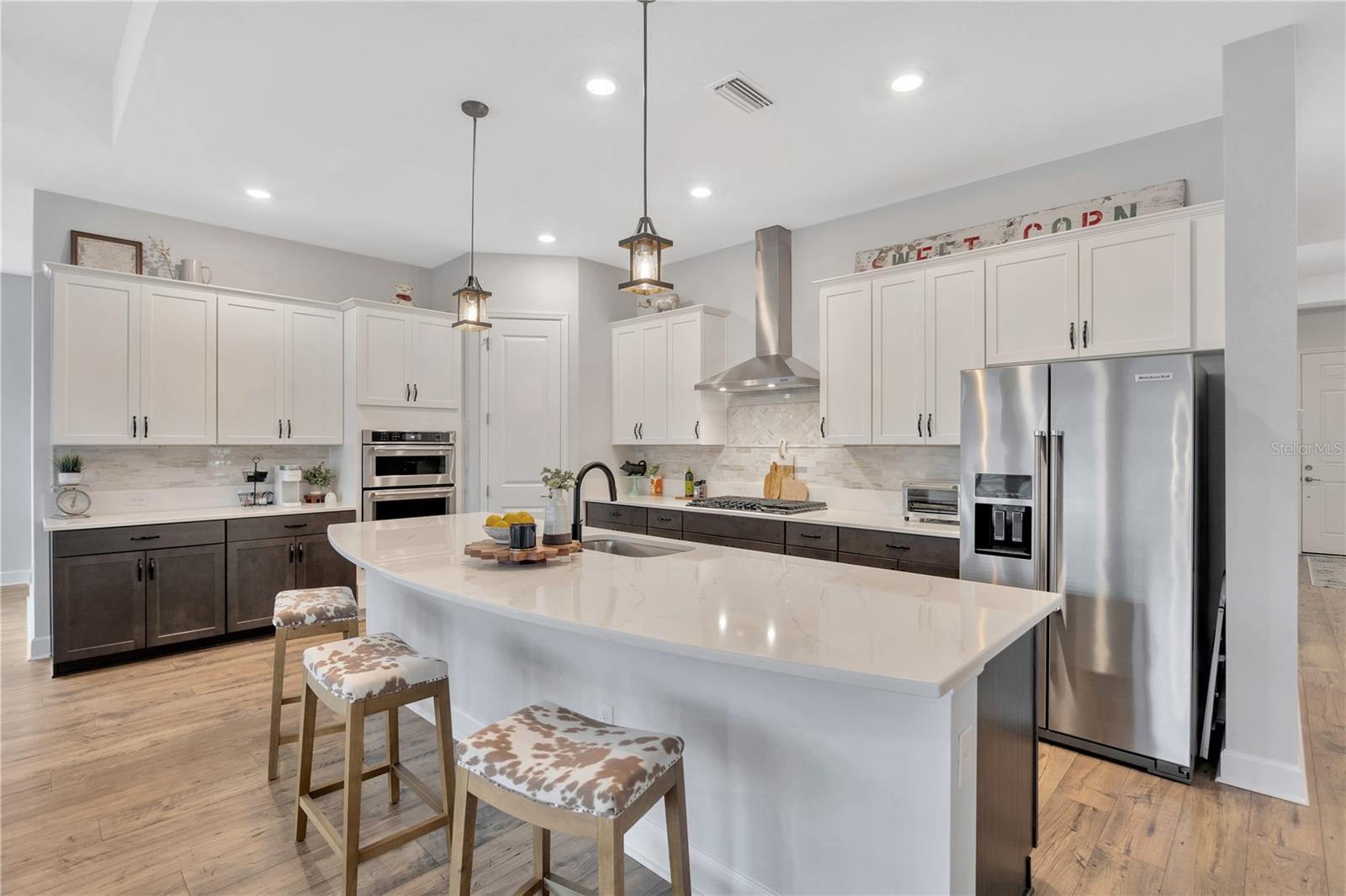 5502 LIMELIGHT DRIVE