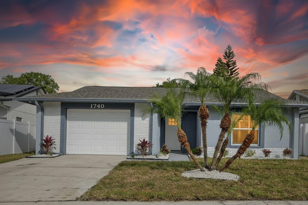 Photo of 1740 Lakeview Village Drive, Brandon, FL 33510 (MLS # TB8457944)