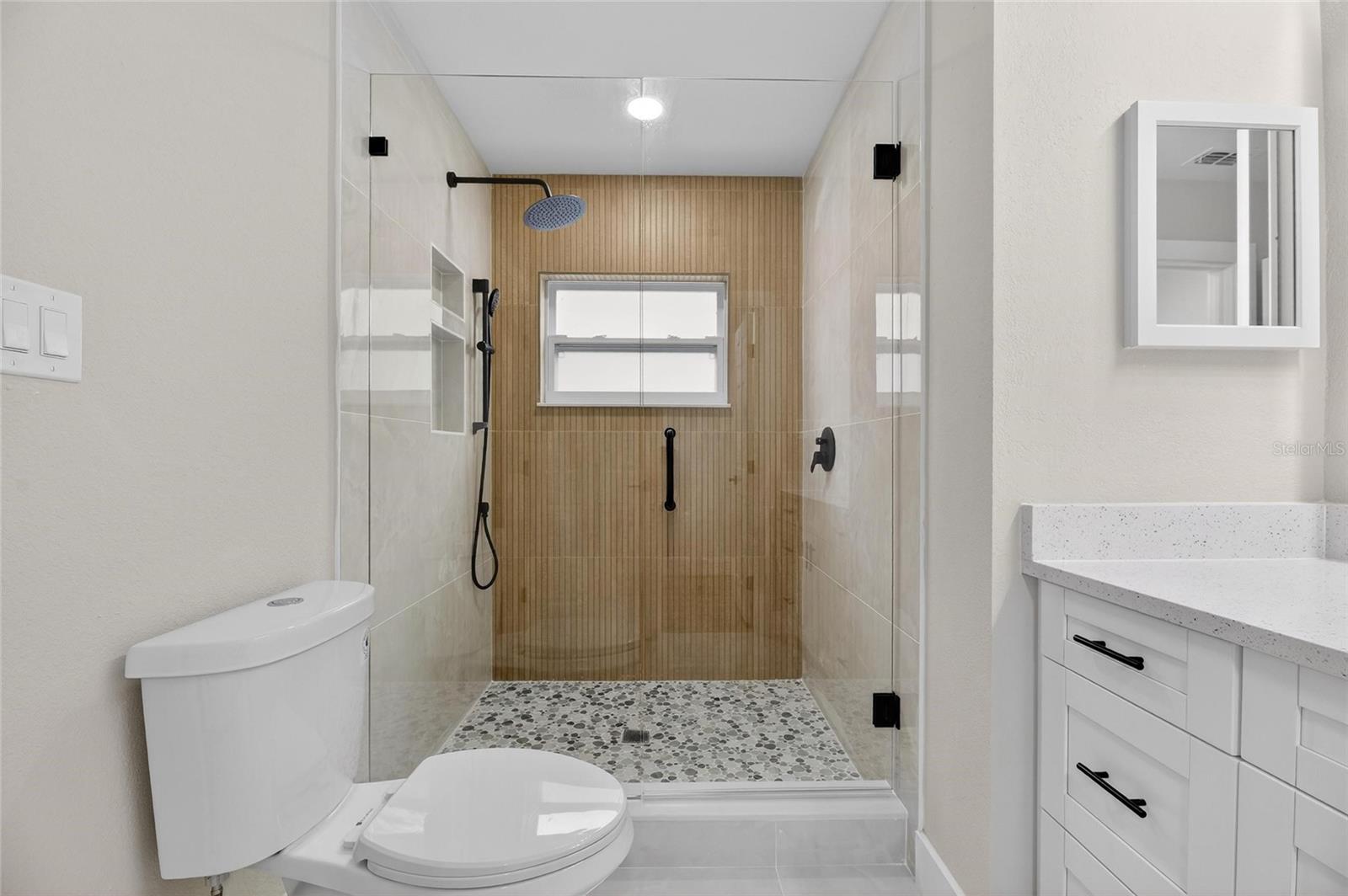 LAKEVIEW VILLAGE SEC J - Residential