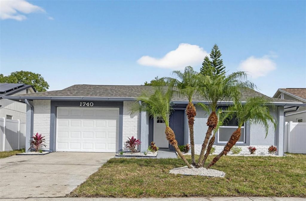 Photo of 1740 Lakeview Village Drive, Brandon, FL 33510 (MLS # TB8457944)