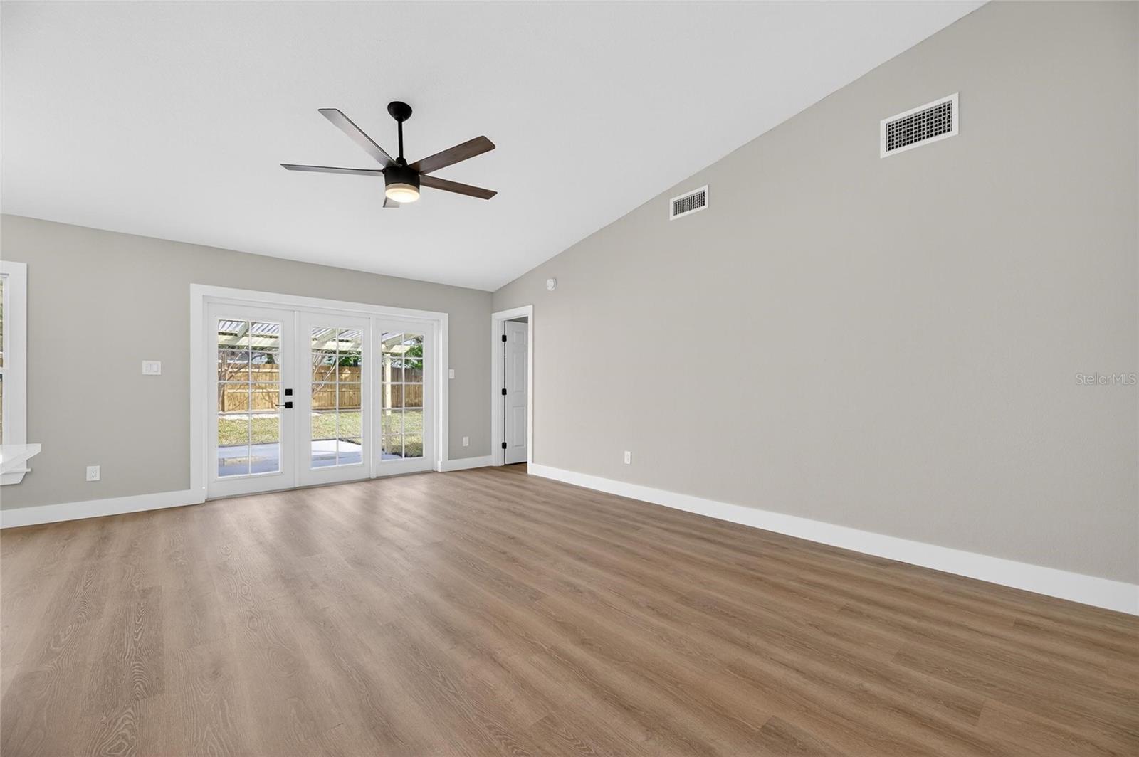 LAKEVIEW VILLAGE SEC J - Residential