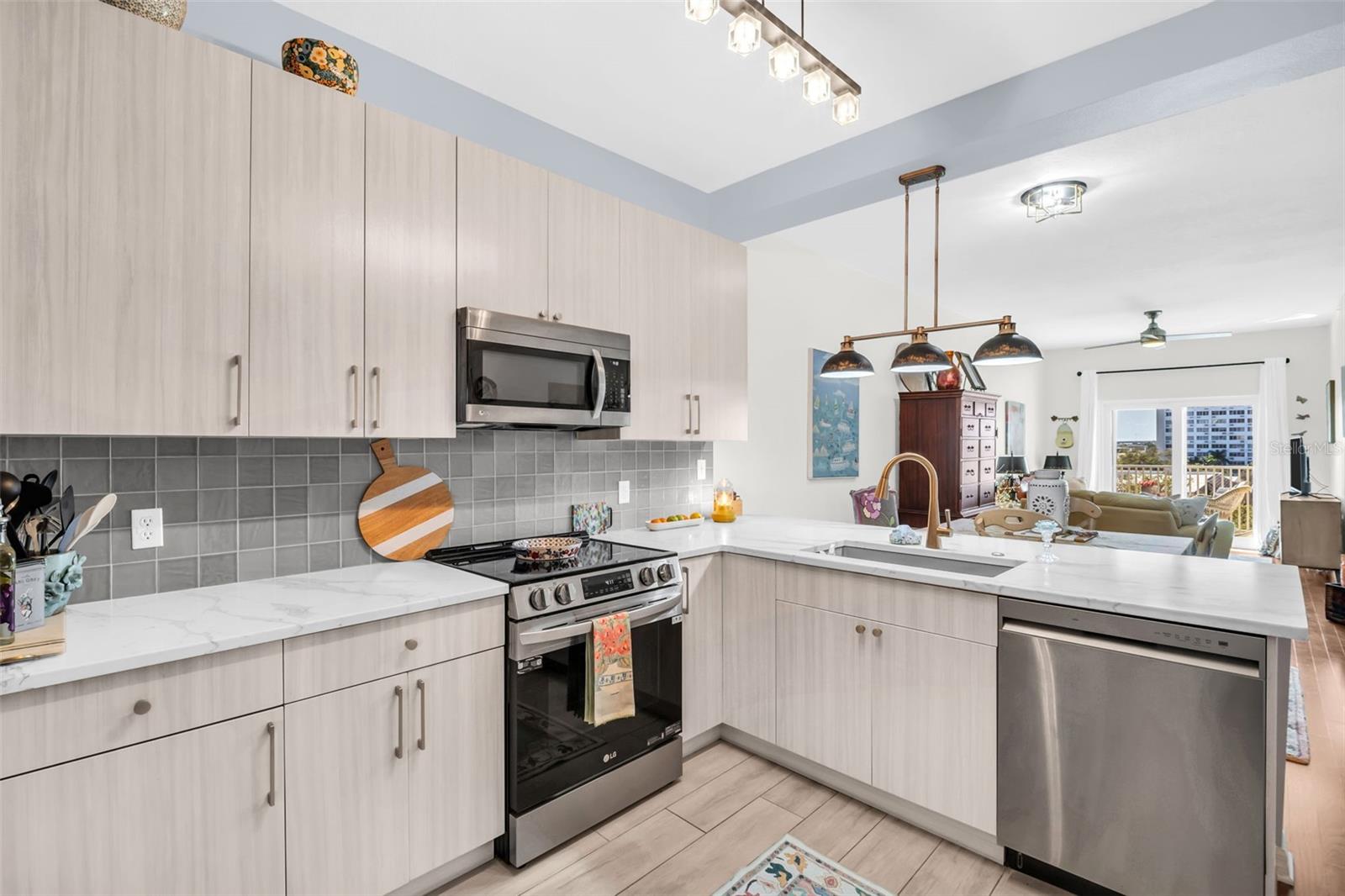 316 8TH STREET S 402