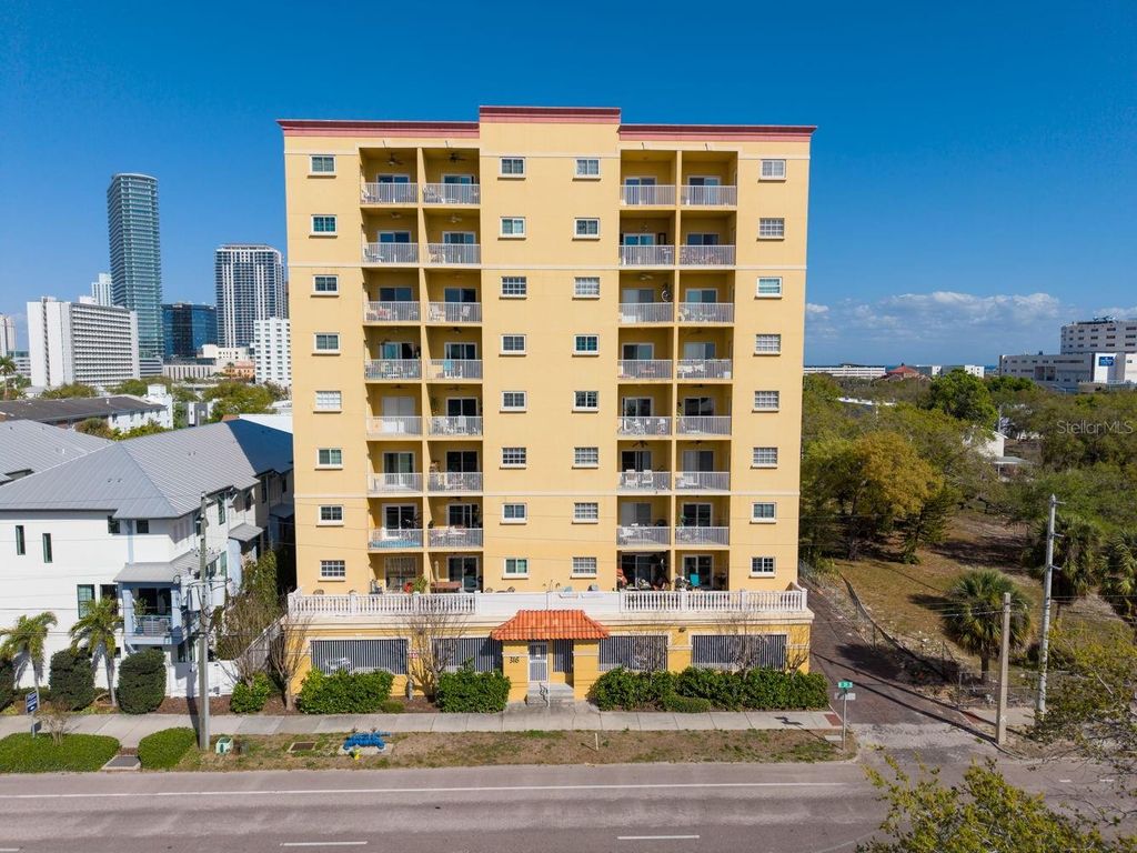 Photo of 316 8th Street S #402, St Petersburg, FL 33701 (MLS # TB8484666)