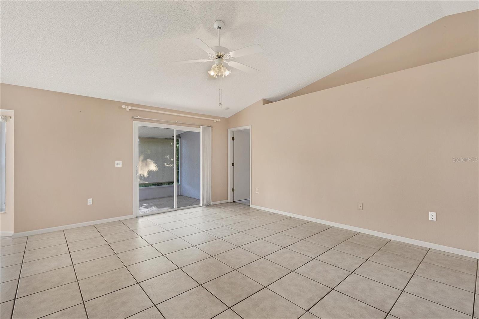 SARAPALMS - Residential