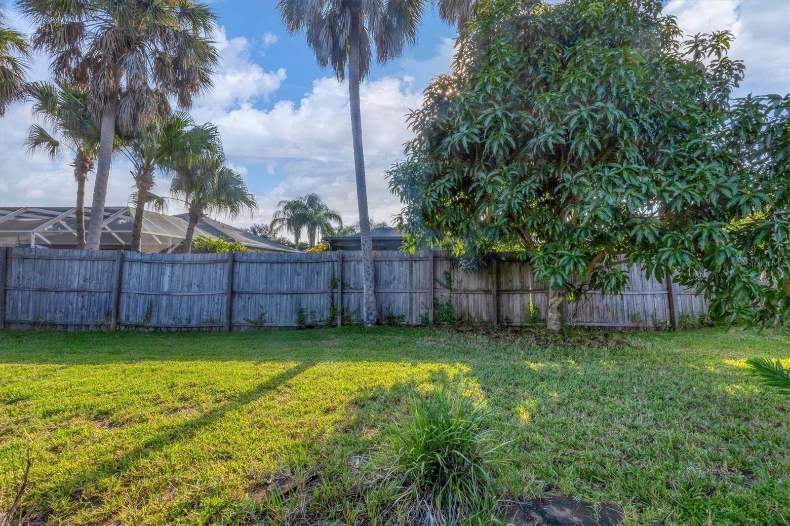 SARAPALMS - Residential