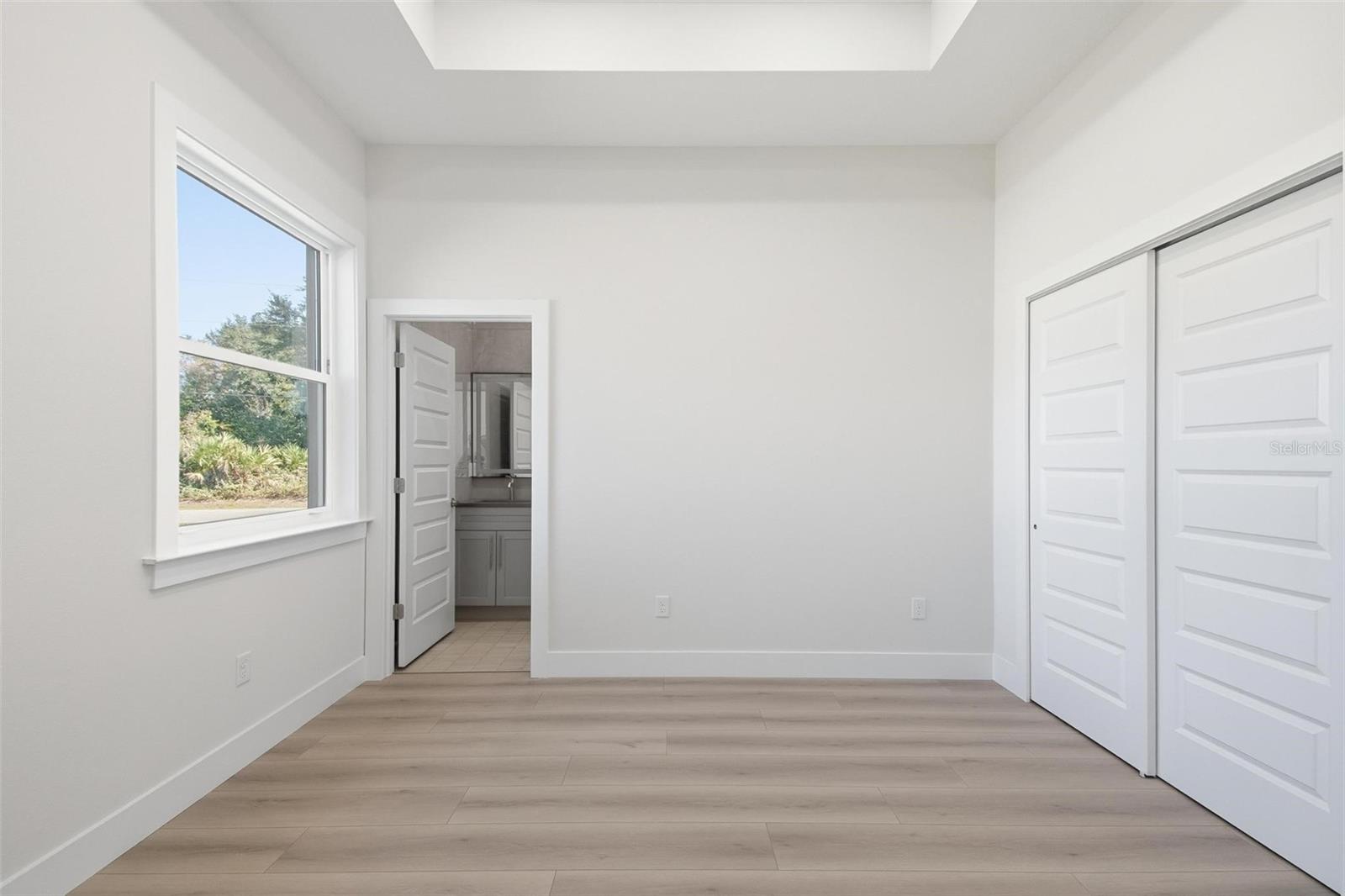 04 FAIRWAYS - Residential Lease