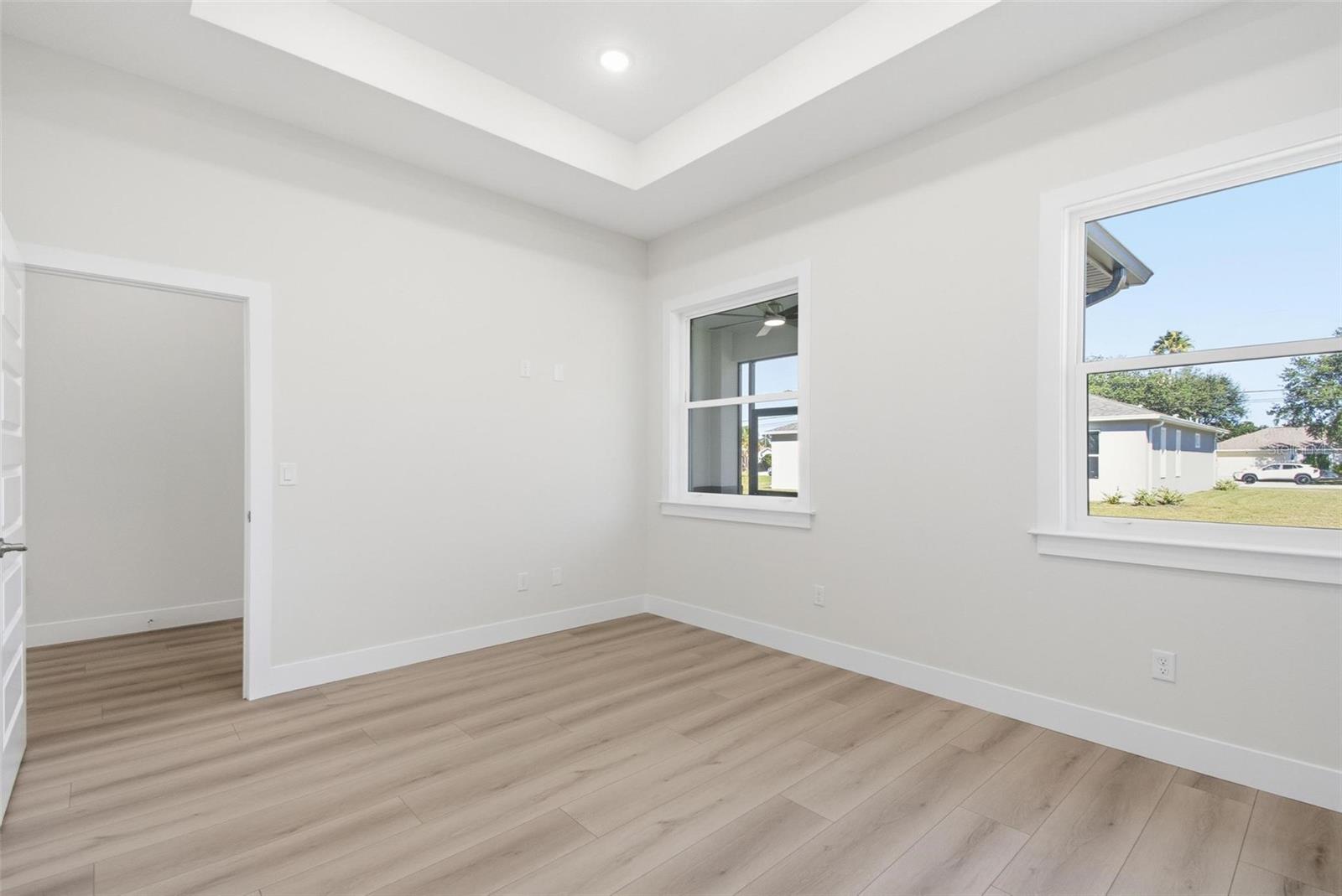 04 FAIRWAYS - Residential Lease