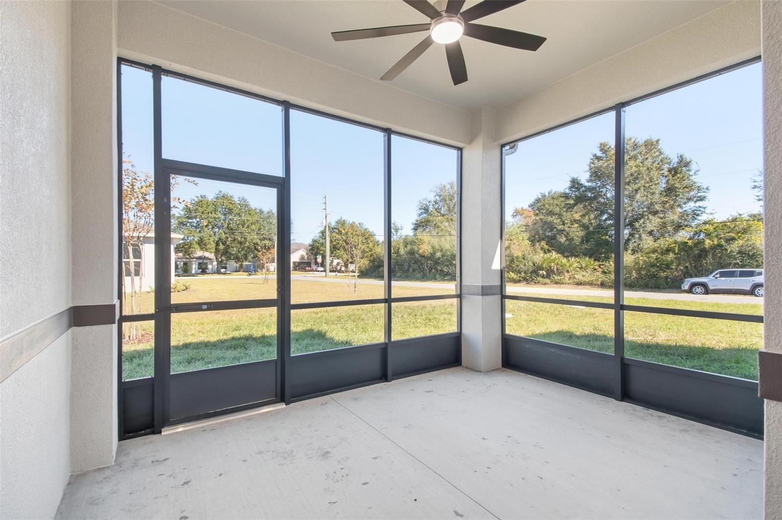 04 FAIRWAYS - Residential Lease