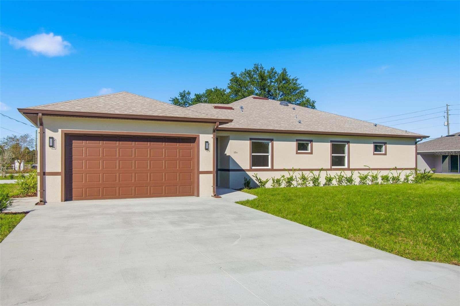 04 FAIRWAYS - Residential Lease