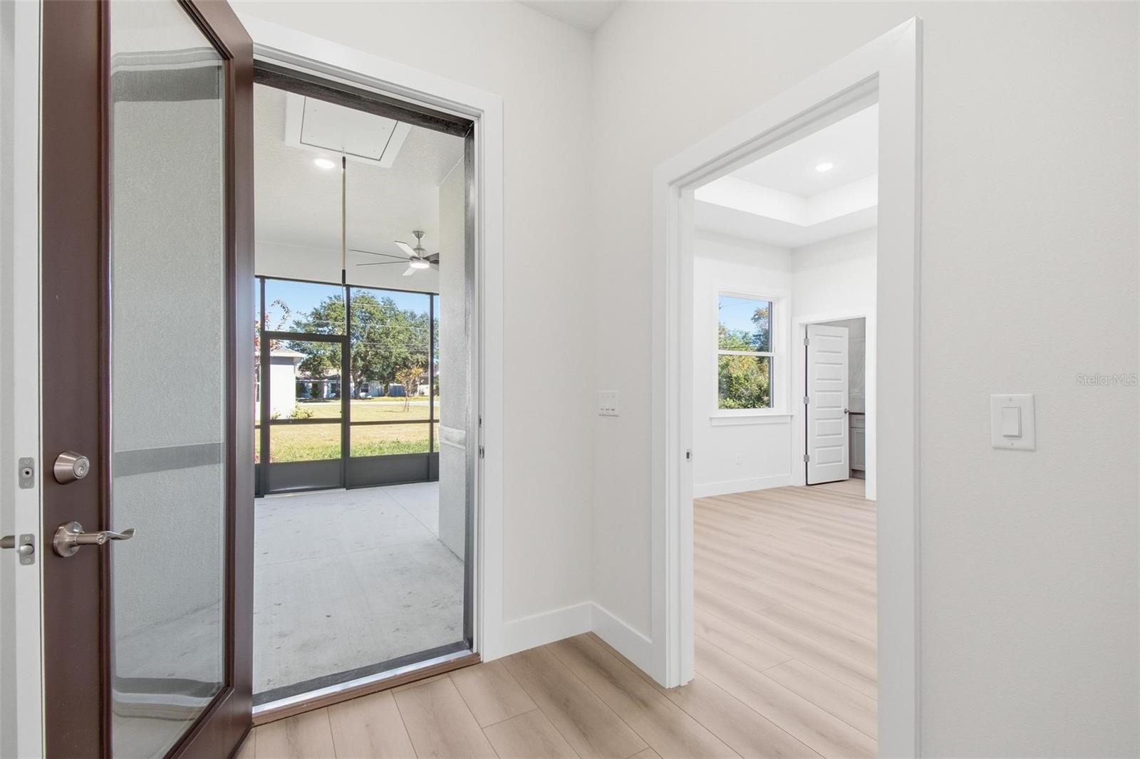 04 FAIRWAYS - Residential Lease