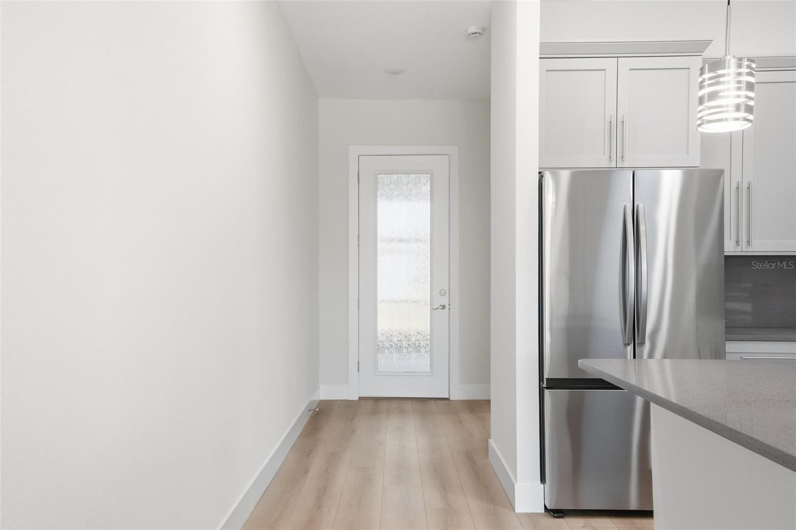 04 FAIRWAYS - Residential Lease