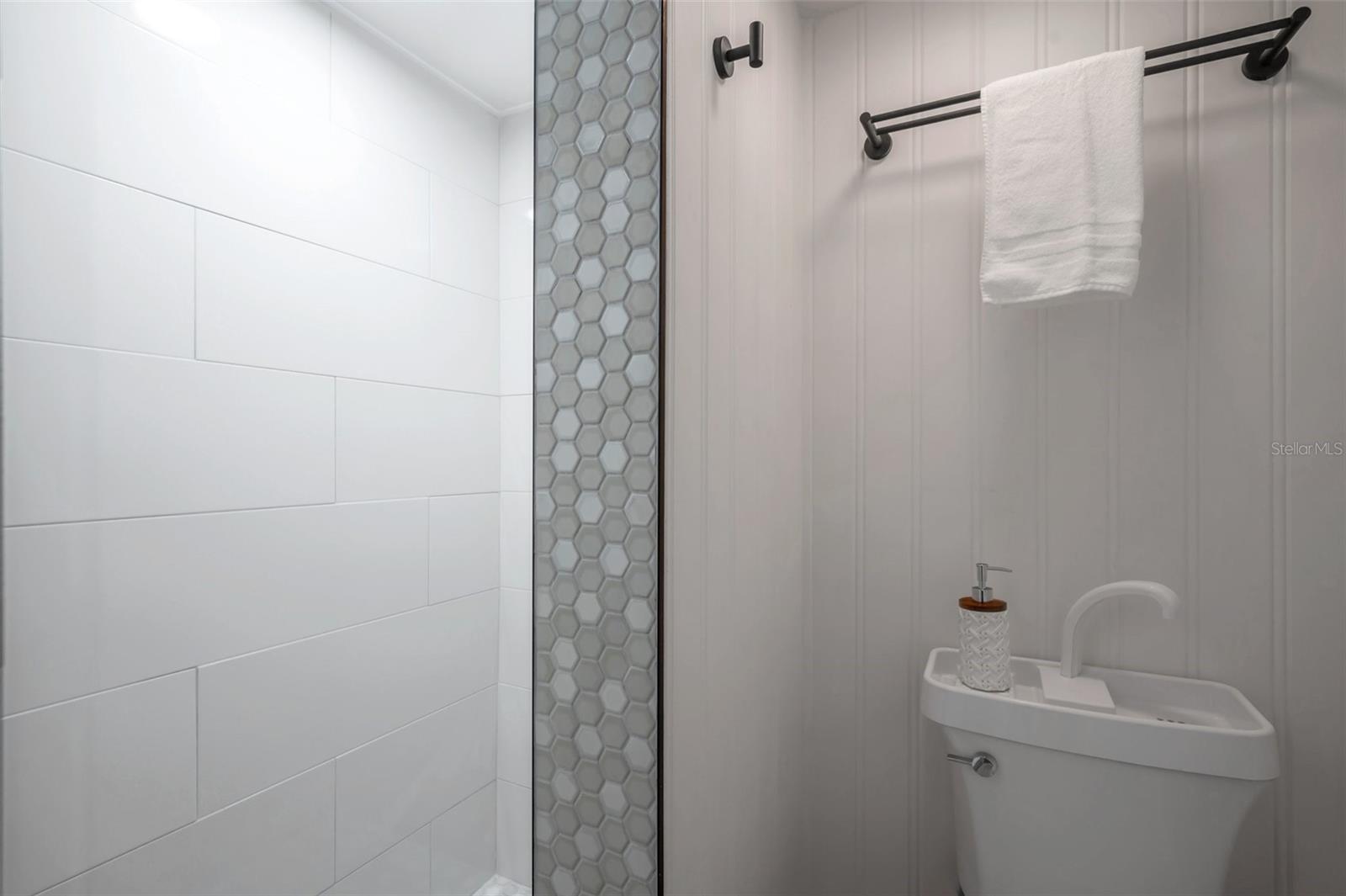 DUNEDIN ISLES ESTATES 1ST ADD - Residential