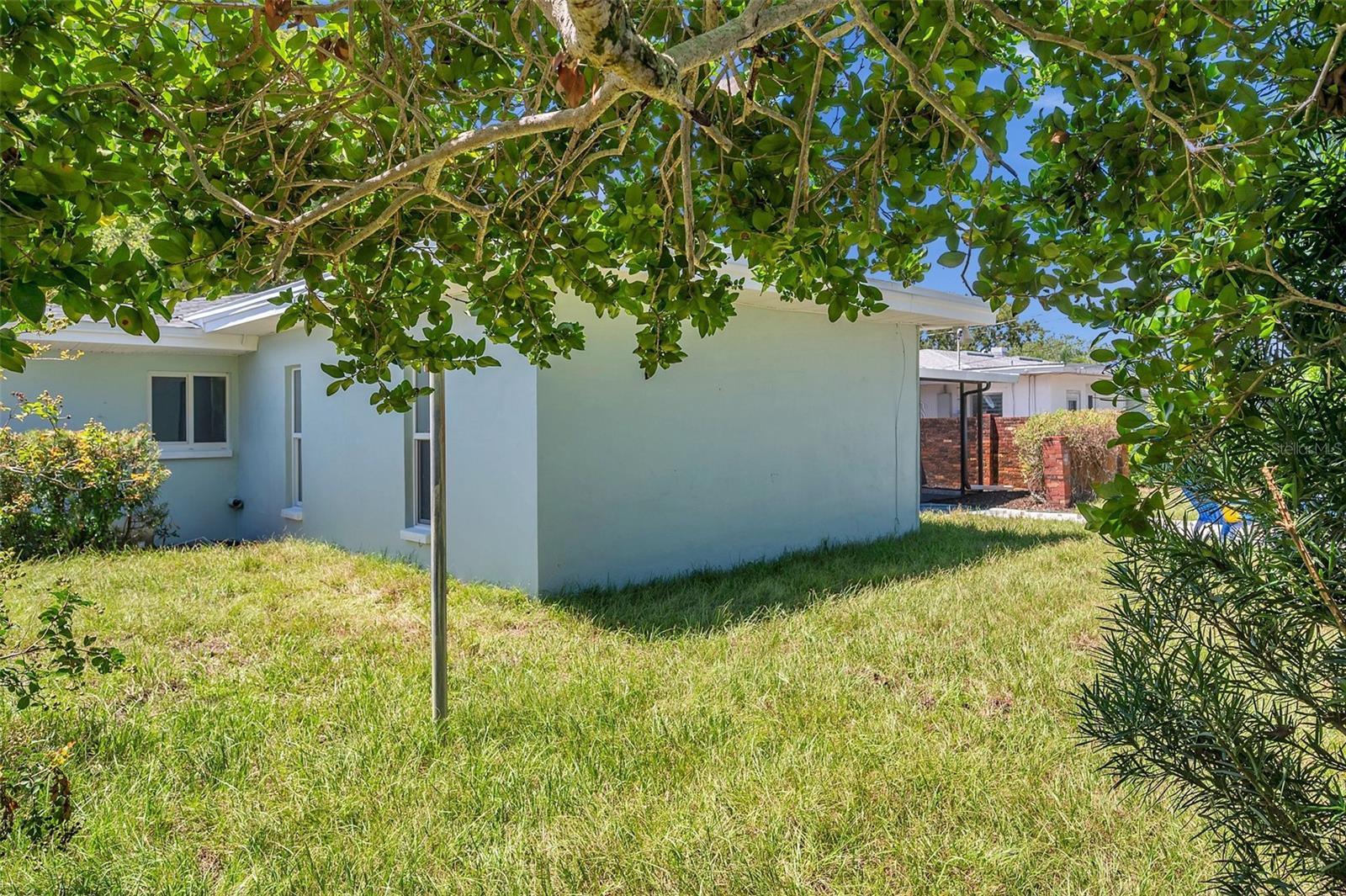 DUNEDIN ISLES ESTATES 1ST ADD - Residential