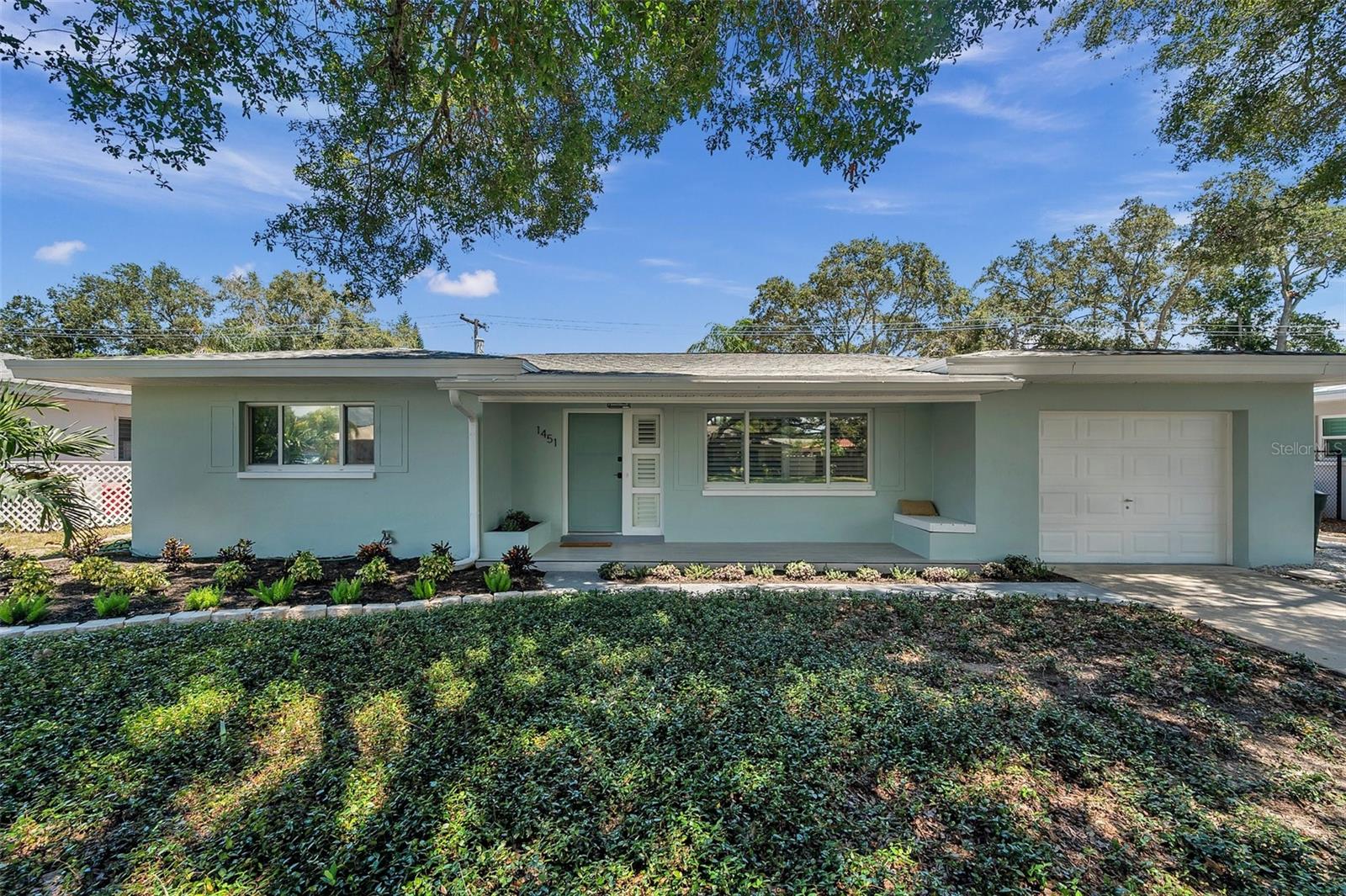 DUNEDIN ISLES ESTATES 1ST ADD - Residential