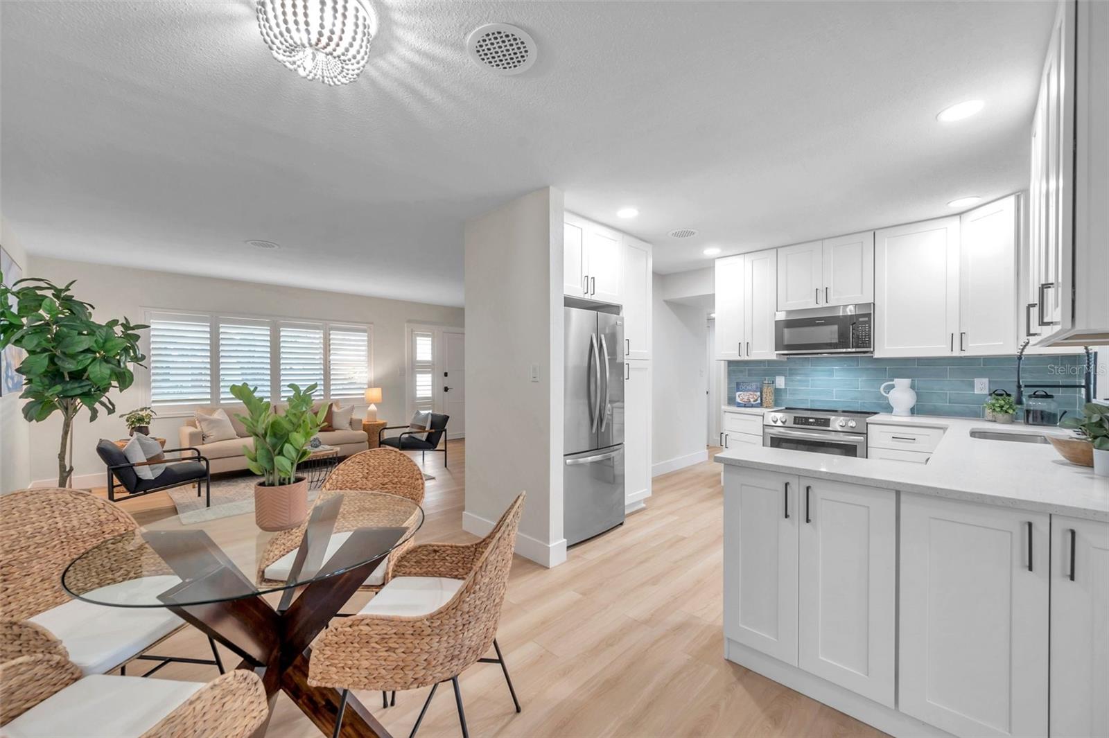 DUNEDIN ISLES ESTATES 1ST ADD - Residential