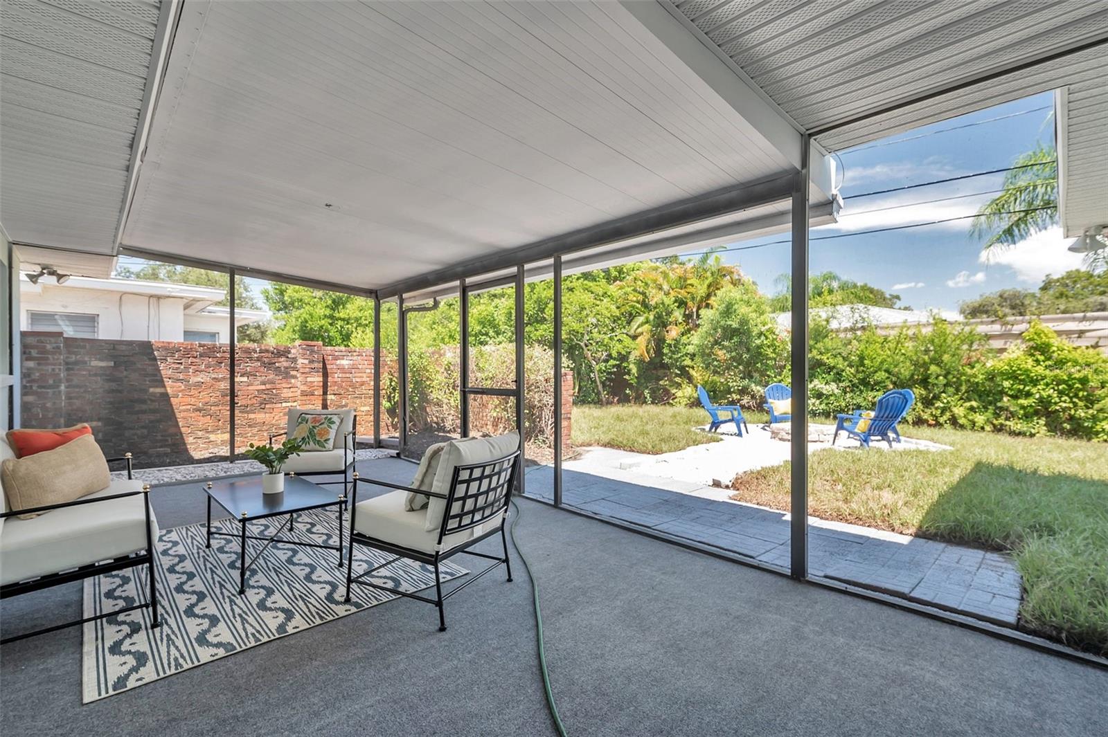 DUNEDIN ISLES ESTATES 1ST ADD - Residential