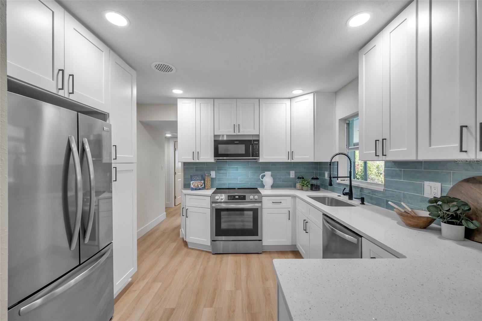 DUNEDIN ISLES ESTATES 1ST ADD - Residential