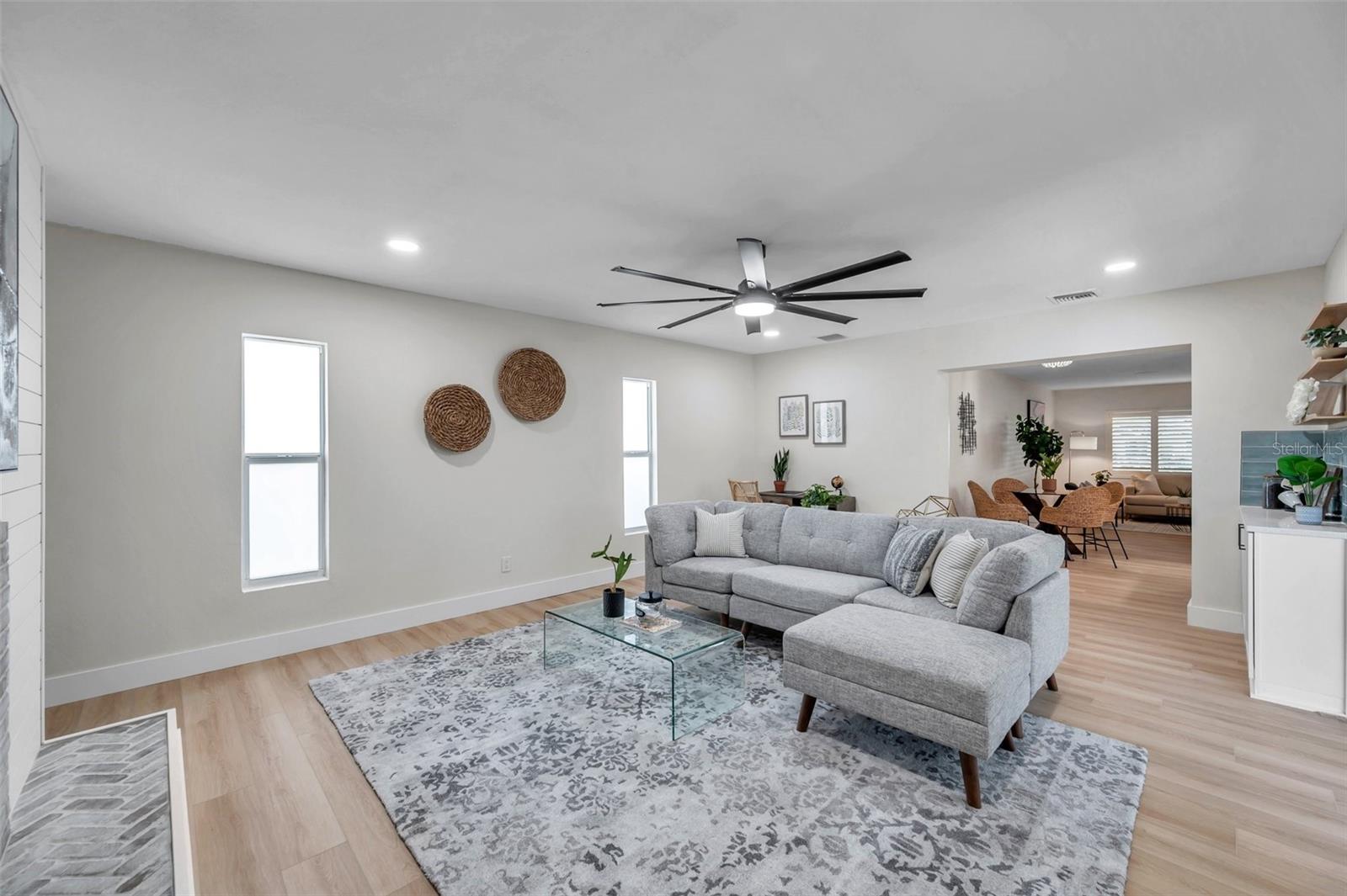 DUNEDIN ISLES ESTATES 1ST ADD - Residential