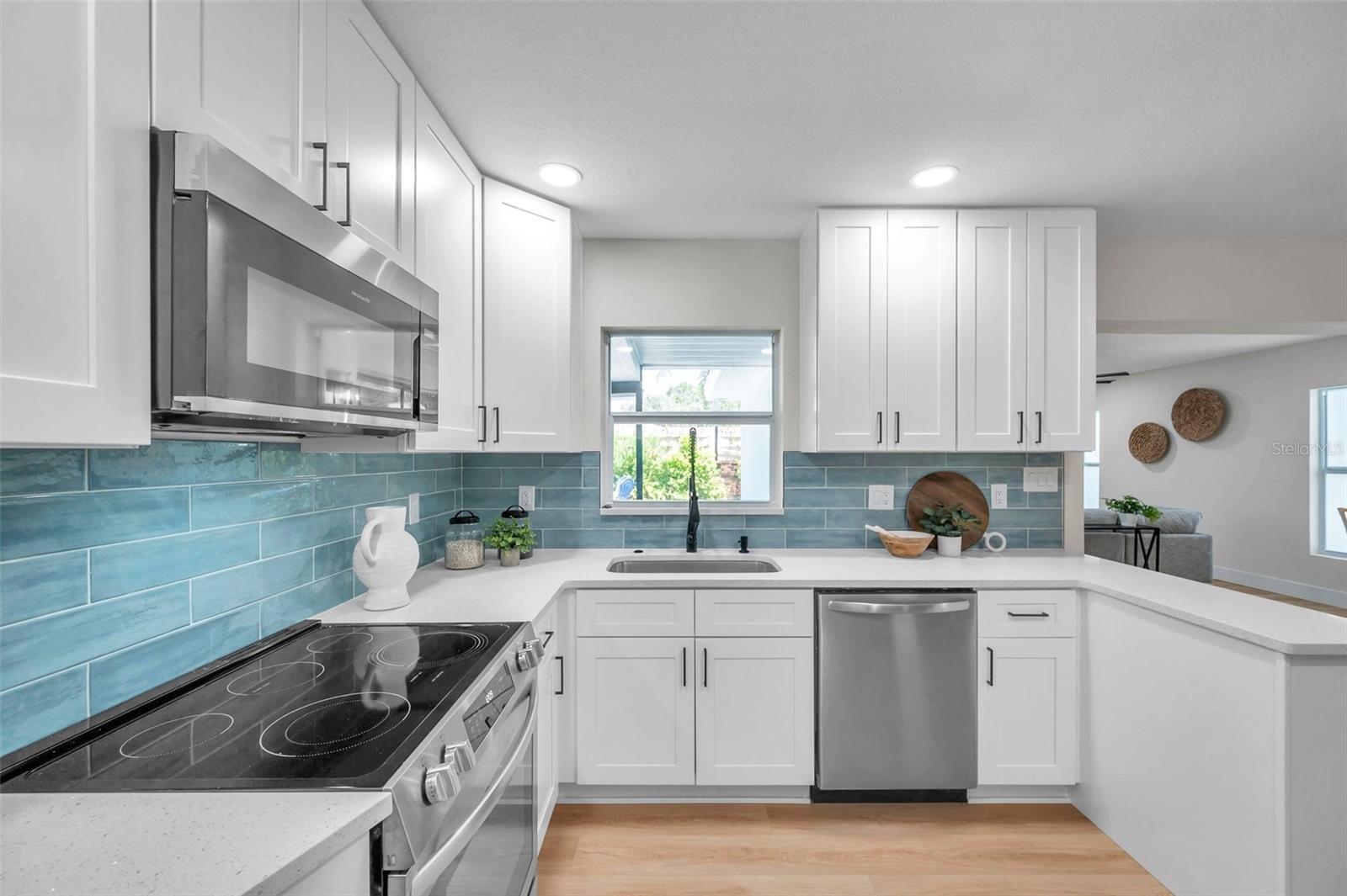 DUNEDIN ISLES ESTATES 1ST ADD - Residential