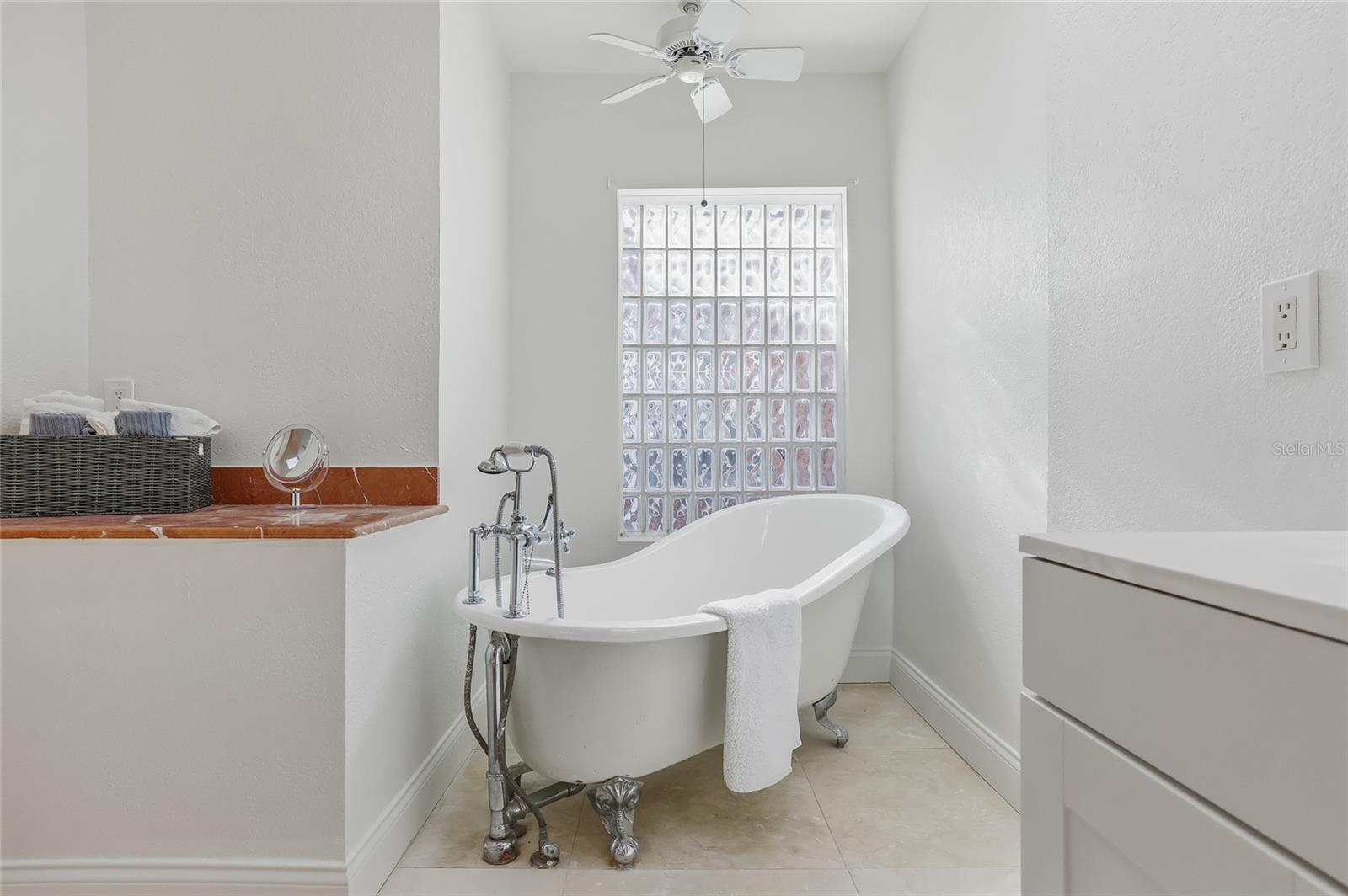 DANA SHORES UN 3 SEC - Residential