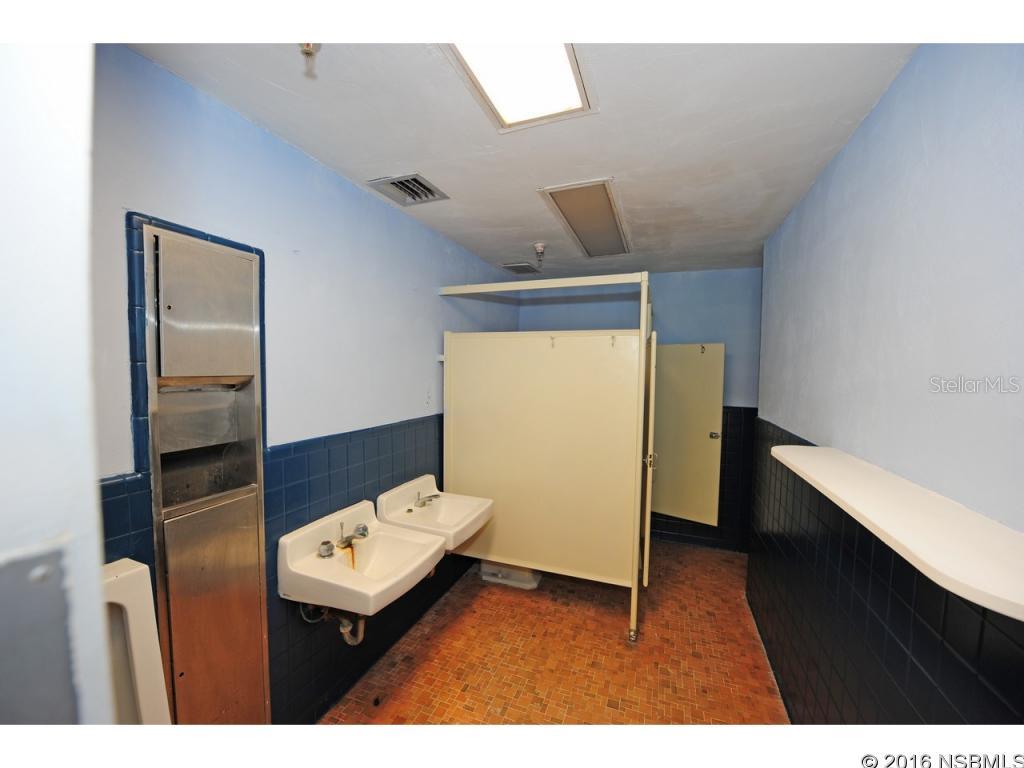 Mason & Colemans Daytona - Commercial Sale