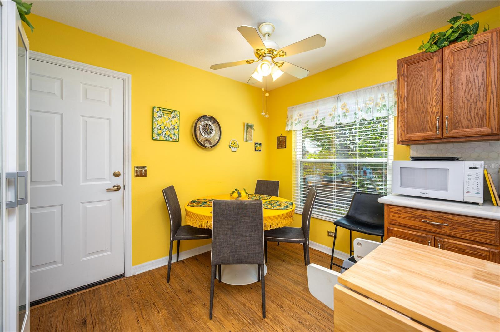 CHALET ESTATES - Residential