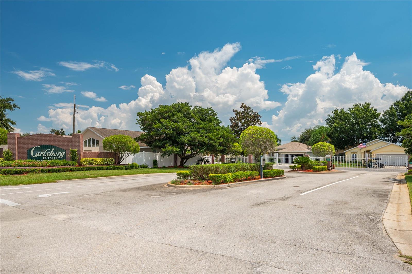 CHALET ESTATES - Residential