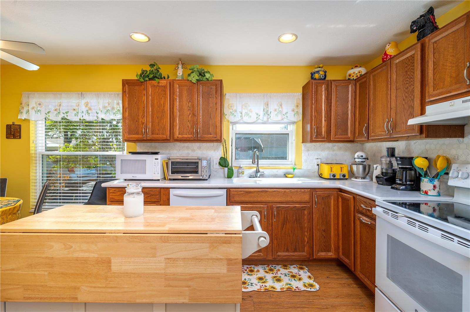 CHALET ESTATES - Residential