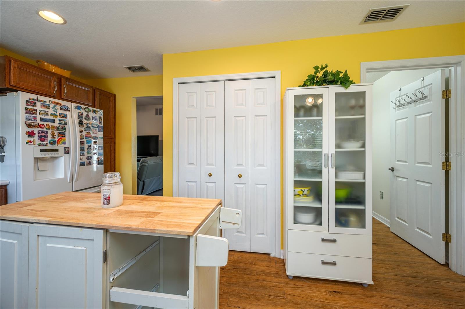 CHALET ESTATES - Residential