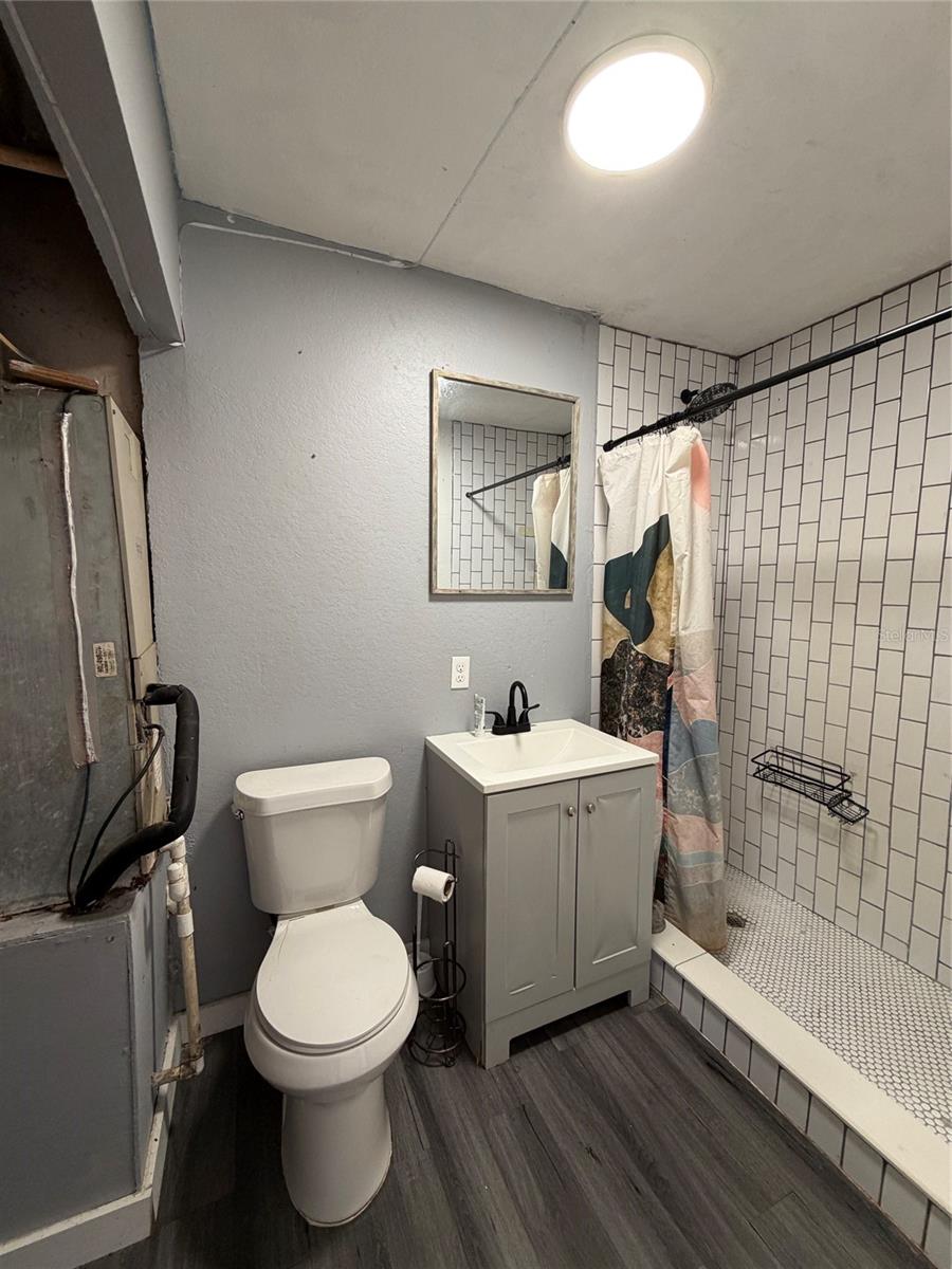 DIXIE HOME SITES - Residential