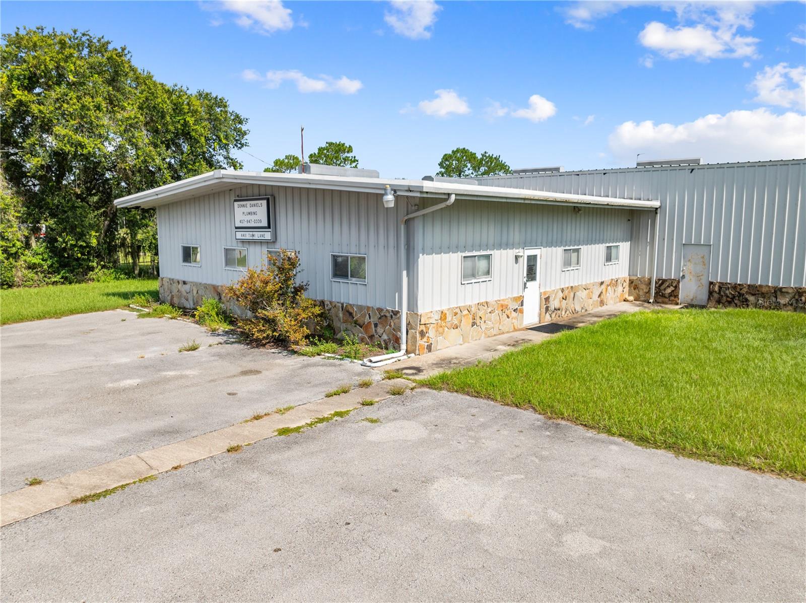 4411 TAMI LANE