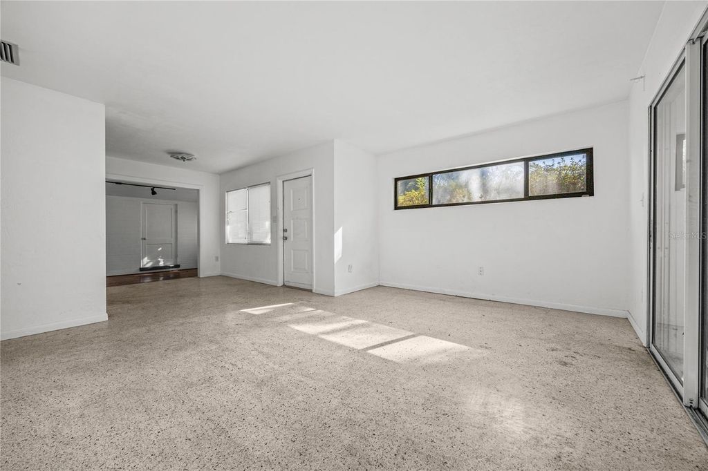 Photo of 1226 NE 17th Avenue, Gainesville, FL 32609 (MLS # GC536562)